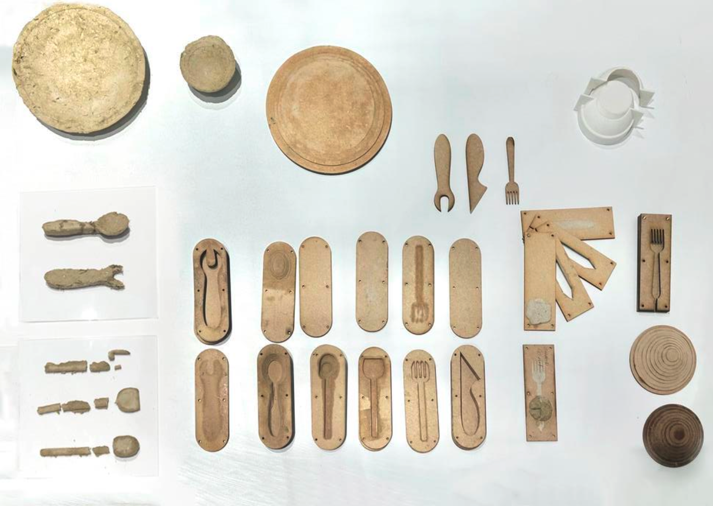 Rimal — biodegradable tableware made from desert sand and okra